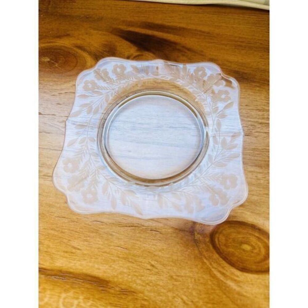 Square Clear Glass Etched 5" Plate Scallop Edge With Floral & Leaf Design VTG - Picture 4 of 6